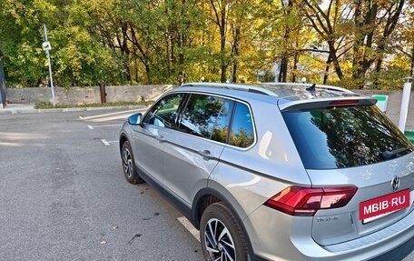 Volkswagen Tiguan II, 2018 год, 2 950 000 рублей, 6 фотография