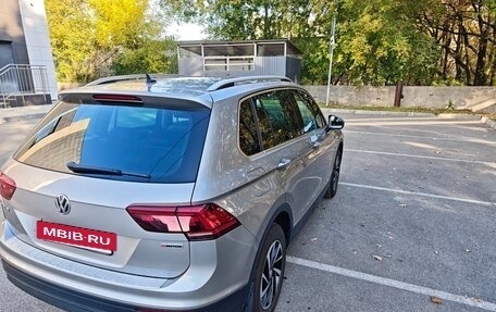 Volkswagen Tiguan II, 2018 год, 2 950 000 рублей, 5 фотография