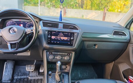Volkswagen Tiguan II, 2018 год, 2 950 000 рублей, 19 фотография