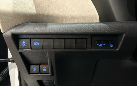 Toyota Sienna, 2021 год, 4 999 000 рублей, 23 фотография