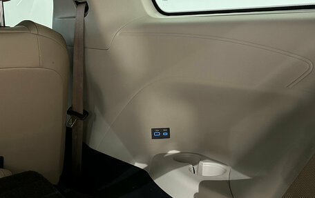 Toyota Sienna, 2021 год, 4 999 000 рублей, 27 фотография