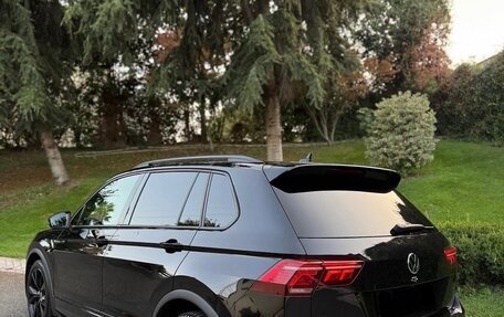 Volkswagen Tiguan II, 2023 год, 3 100 000 рублей, 6 фотография