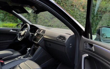 Volkswagen Tiguan II, 2023 год, 3 100 000 рублей, 10 фотография