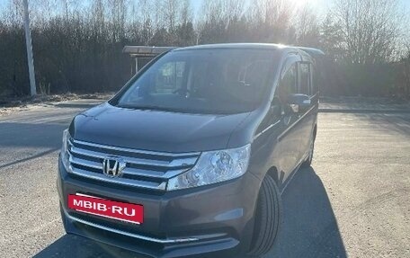 Honda Stepwgn IV, 2014 год, 1 450 000 рублей, 3 фотография