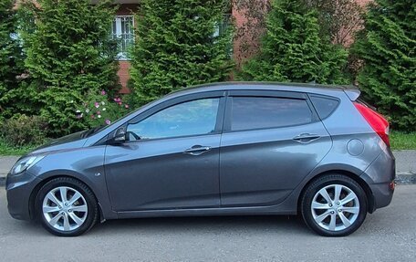 Hyundai Solaris II рестайлинг, 2011 год, 555 000 рублей, 6 фотография