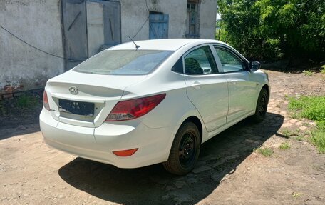 Hyundai Solaris II рестайлинг, 2013 год, 550 000 рублей, 7 фотография