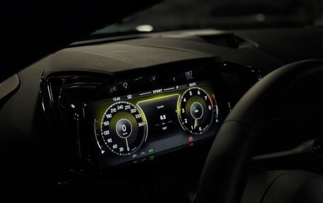 Aston Martin V8 Vantage IV, 2025 год, 37 700 000 рублей, 30 фотография