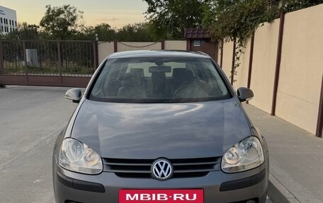 Volkswagen Golf V, 2005 год, 525 000 рублей, 3 фотография