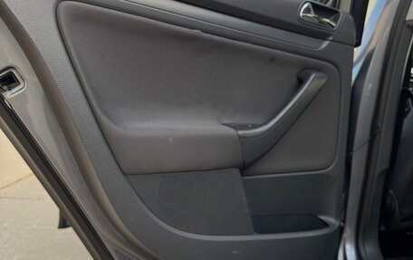 Volkswagen Golf V, 2005 год, 525 000 рублей, 15 фотография