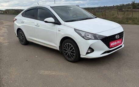 Hyundai Solaris II рестайлинг, 2020 год, 1 500 000 рублей, 2 фотография