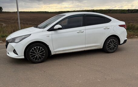 Hyundai Solaris II рестайлинг, 2020 год, 1 500 000 рублей, 7 фотография
