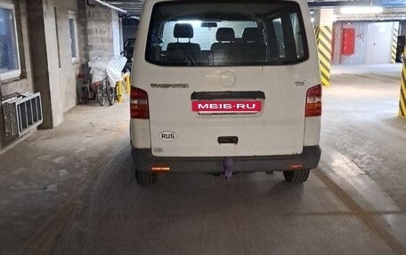 Volkswagen Transporter T5 рестайлинг, 2004 год, 650 000 рублей, 3 фотография