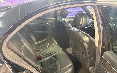 Mercedes-Benz E-Класс, 2002 год, 590 000 рублей, 11 фотография