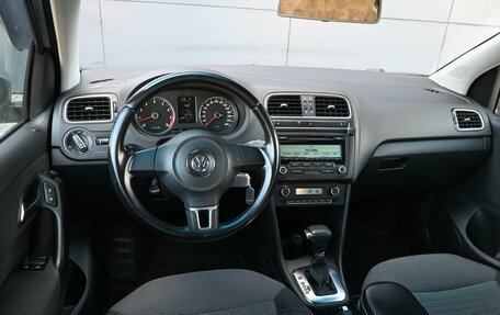 Volkswagen Polo VI (EU Market), 2010 год, 729 000 рублей, 6 фотография