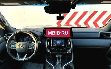 Lexus LX, 2024 год, 17 300 000 рублей, 13 фотография