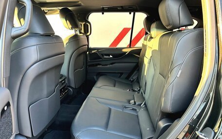 Lexus LX, 2024 год, 17 300 000 рублей, 16 фотография