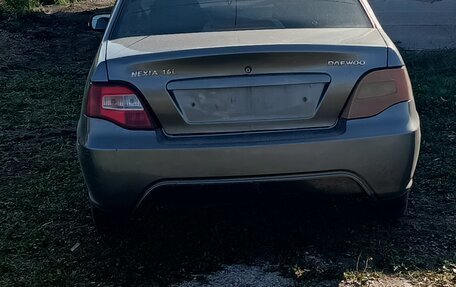Daewoo Nexia I рестайлинг, 2012 год, 100 000 рублей, 1 фотография