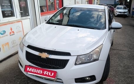 Chevrolet Cruze II, 2011 год, 615 000 рублей, 3 фотография