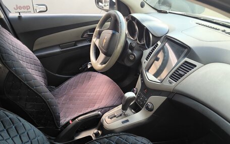 Chevrolet Cruze II, 2011 год, 615 000 рублей, 6 фотография