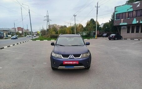 Mitsubishi Outlander III рестайлинг 3, 2007 год, 690 000 рублей, 1 фотография