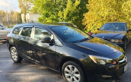 Opel Astra J, 2014 год, 1 150 000 рублей, 4 фотография