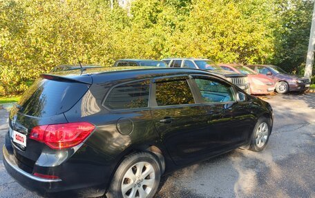 Opel Astra J, 2014 год, 1 150 000 рублей, 5 фотография