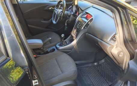 Opel Astra J, 2014 год, 1 150 000 рублей, 8 фотография