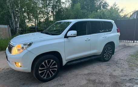Toyota Land Cruiser Prado 150 рестайлинг 2, 2011 год, 2 450 000 рублей, 4 фотография