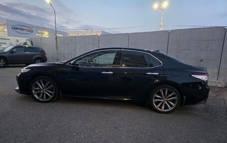 Toyota Camry, 2019 год, 3 200 000 рублей, 7 фотография