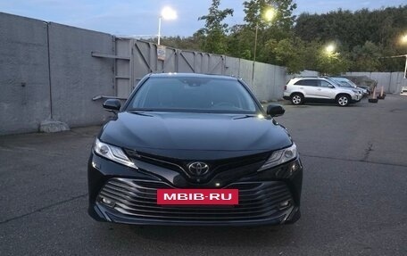 Toyota Camry, 2019 год, 3 200 000 рублей, 8 фотография