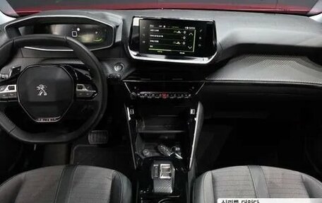 Peugeot 2008 II, 2023 год, 1 895 000 рублей, 6 фотография