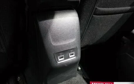 Peugeot 2008 II, 2023 год, 1 895 000 рублей, 30 фотография