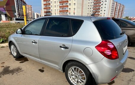 KIA cee'd I рестайлинг, 2007 год, 439 000 рублей, 3 фотография