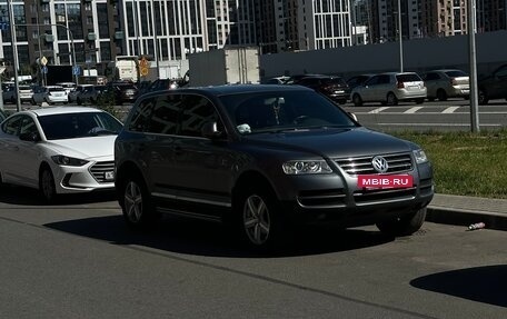 Volkswagen Touareg III, 2004 год, 550 000 рублей, 10 фотография