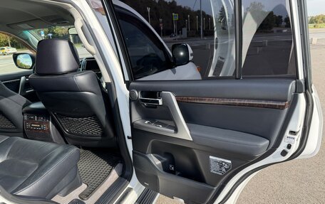 Toyota Land Cruiser 200, 2012 год, 3 950 000 рублей, 18 фотография