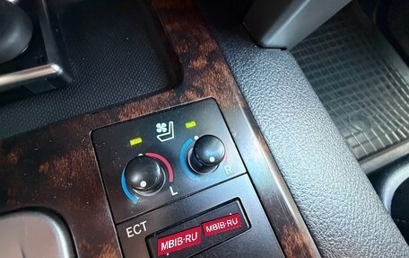Toyota Land Cruiser 200, 2012 год, 3 950 000 рублей, 29 фотография