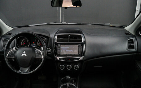Mitsubishi ASX I рестайлинг, 2014 год, 1 000 000 рублей, 9 фотография