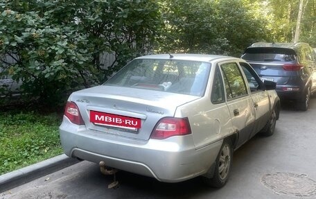 Daewoo Nexia I рестайлинг, 2012 год, 100 000 рублей, 2 фотография