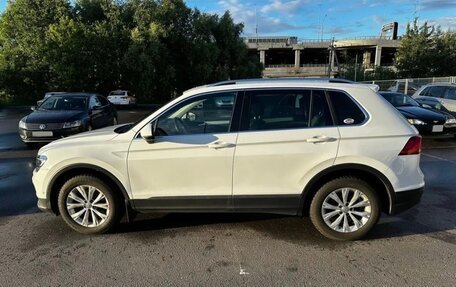Volkswagen Tiguan II, 2017 год, 2 100 000 рублей, 5 фотография