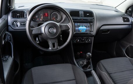 Volkswagen Polo VI (EU Market), 2013 год, 860 000 рублей, 6 фотография