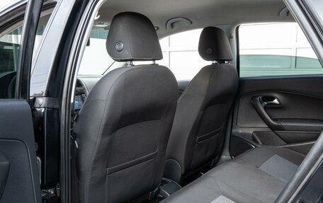 Volkswagen Polo VI (EU Market), 2013 год, 860 000 рублей, 11 фотография