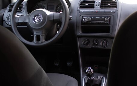 Volkswagen Polo VI (EU Market), 2011 год, 545 000 рублей, 22 фотография