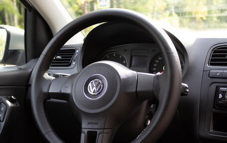 Volkswagen Polo VI (EU Market), 2011 год, 545 000 рублей, 21 фотография