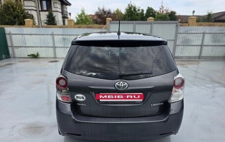 Toyota Verso I, 2011 год, 777 000 рублей, 2 фотография