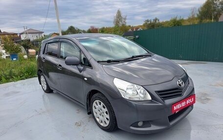 Toyota Verso I, 2011 год, 777 000 рублей, 6 фотография