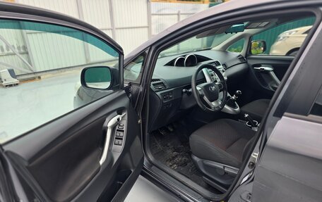 Toyota Verso I, 2011 год, 777 000 рублей, 15 фотография