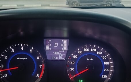 Hyundai Solaris II рестайлинг, 2015 год, 777 777 рублей, 15 фотография