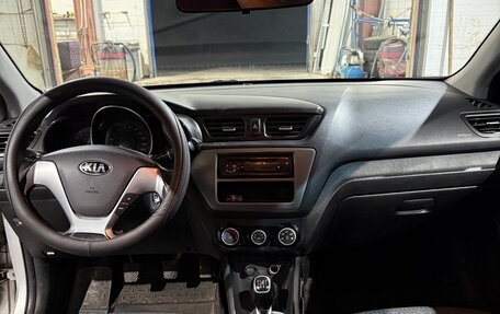 KIA Rio III рестайлинг, 2015 год, 560 000 рублей, 14 фотография
