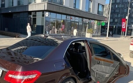 Mercedes-Benz E-Класс, 2012 год, 1 650 000 рублей, 10 фотография