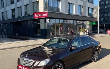 Mercedes-Benz E-Класс, 2012 год, 1 650 000 рублей, 5 фотография